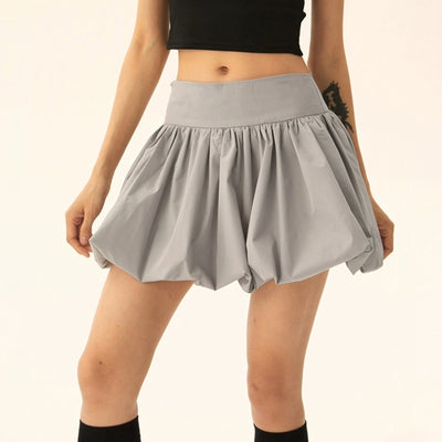 Falda globo de mujer con un corte voluminoso y femenino, ideal para un look moderno y original