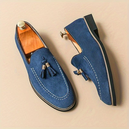 Zapato Mocasín de Gamuza con Borlas Elegante Bellagio