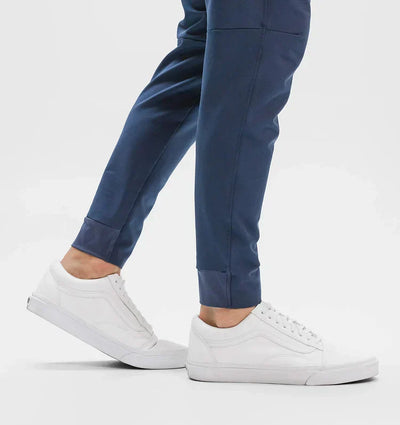 Pantalones cómodos para el día a día de los hombres