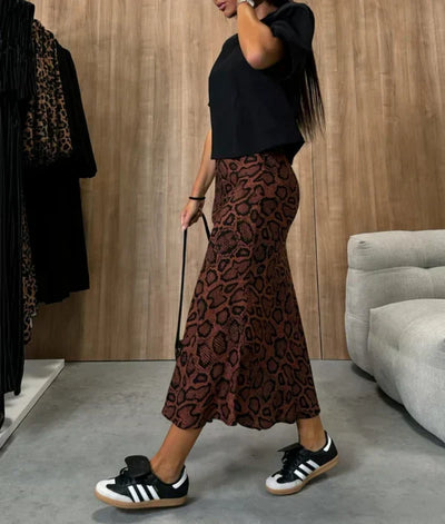 Falda adelgazante de talle alto con un atrevido y chic estampado animal perfecto para un look atrevido y a la moda