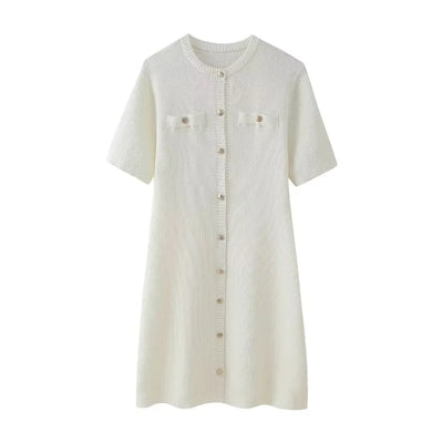 Carmenza - Elegante vestido de punto fino con botones dorados