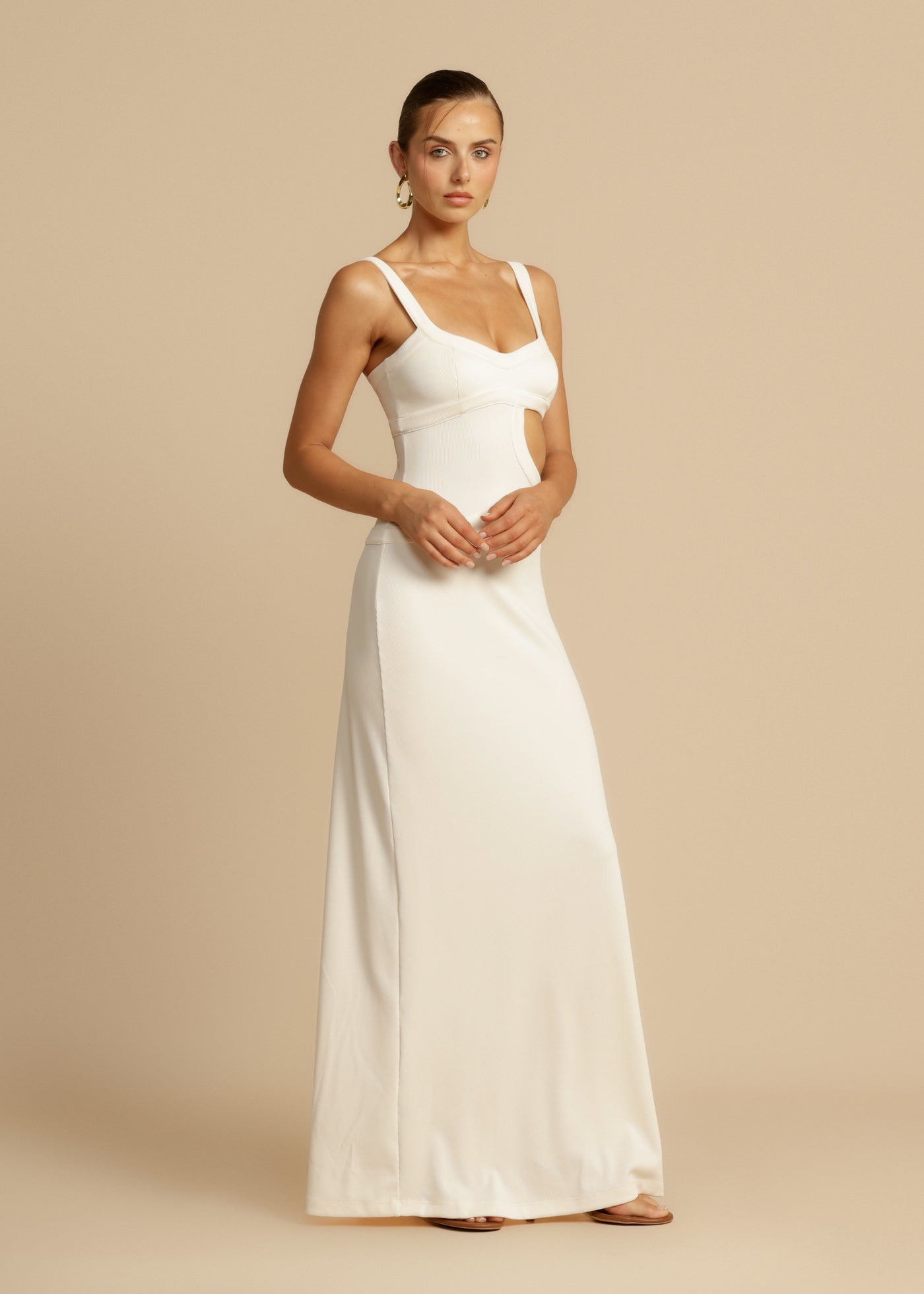 Nora - Vestido blanco ajustado de moda