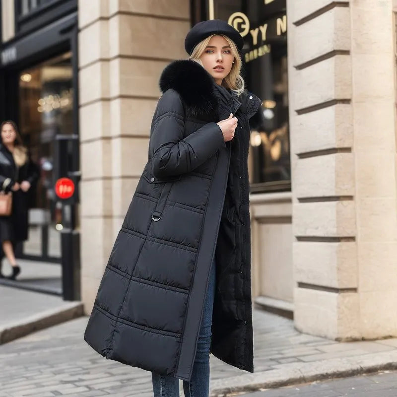 Bonnie - Abrigo largo de invierno para mujer con capucha de piel y cinturón