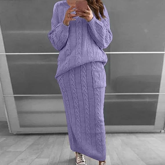 Conjunto de invierno compuesto por jersey de punto y falda, cálido y cómodo ideal para un look acogedor y a la moda en los días fríos