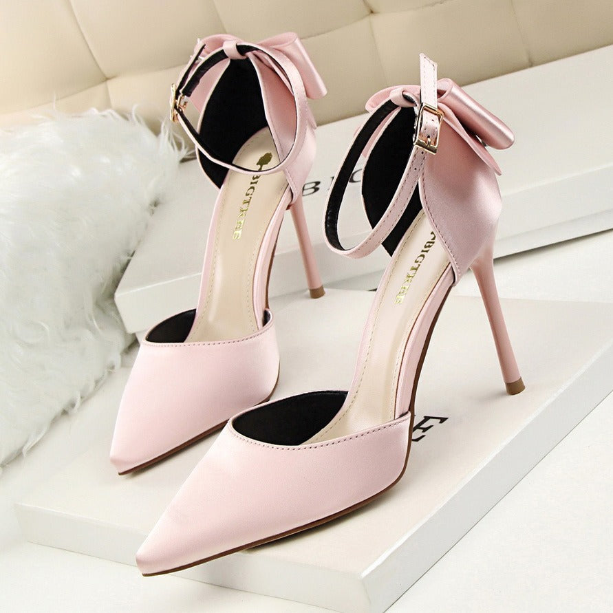 Zapatos de tacón para mujer de charol detalle metálico punta fina - Adriana