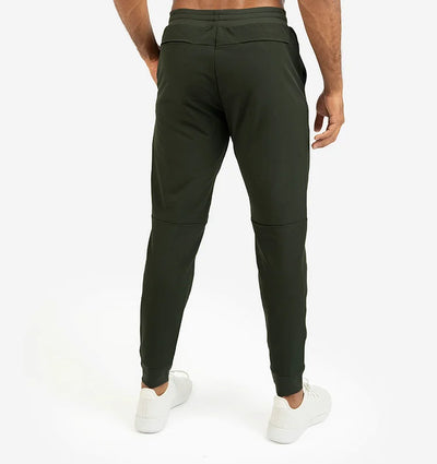 Pantalones cómodos para el día a día de los hombres