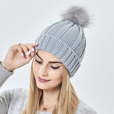 Gorro de punto para mujer con pompon - Daitonna