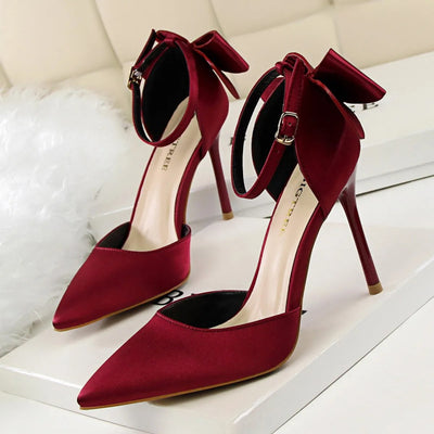 Zapatos de tacón para mujer de charol detalle metálico punta fina - Adriana