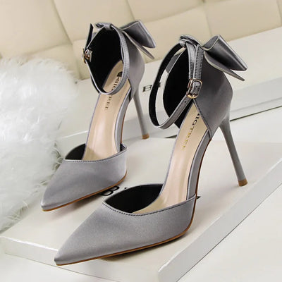 Zapatos de tacón para mujer de charol detalle metálico punta fina - Adriana