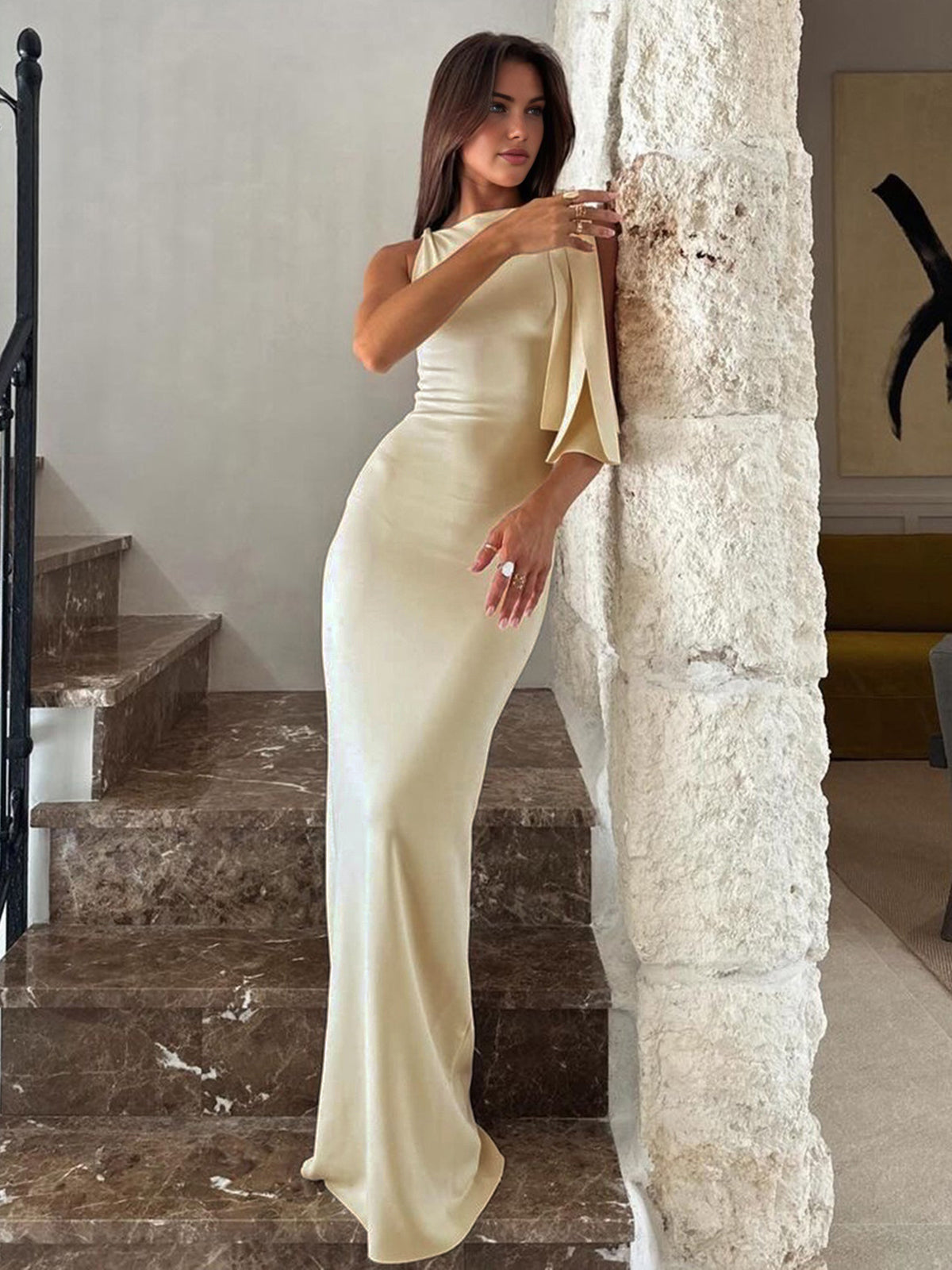 Victoria - Maxi Elegancia: Vestido de novia de corbata