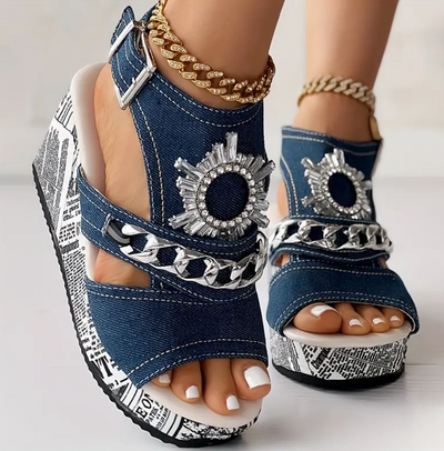 Emma - Las sandalias de plataforma del verano con cadena y adorno de strass