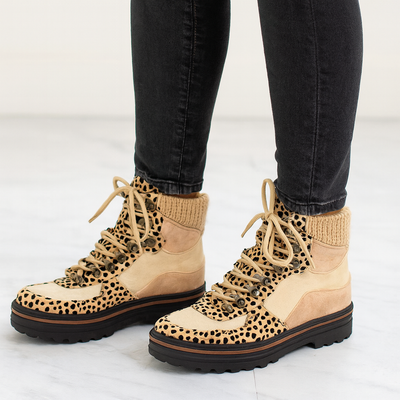 Botas para mujer de estructura reforzada con cordones frontales – Ismarie