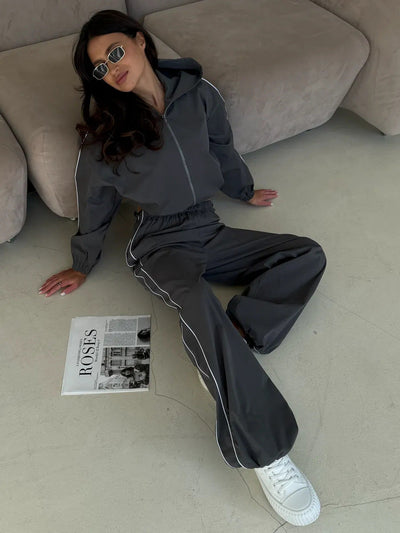Conjunto deportivo con chaqueta y pantalon ancho - Giada
