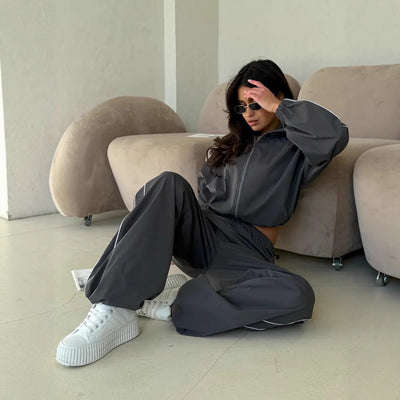Conjunto deportivo con chaqueta y pantalon ancho - Giada