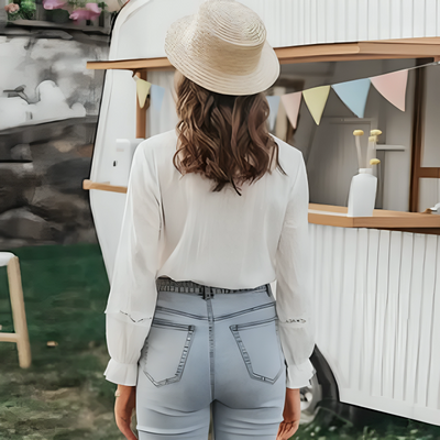 Blusa elegante de manga larga con detalles de encaje - Lotta