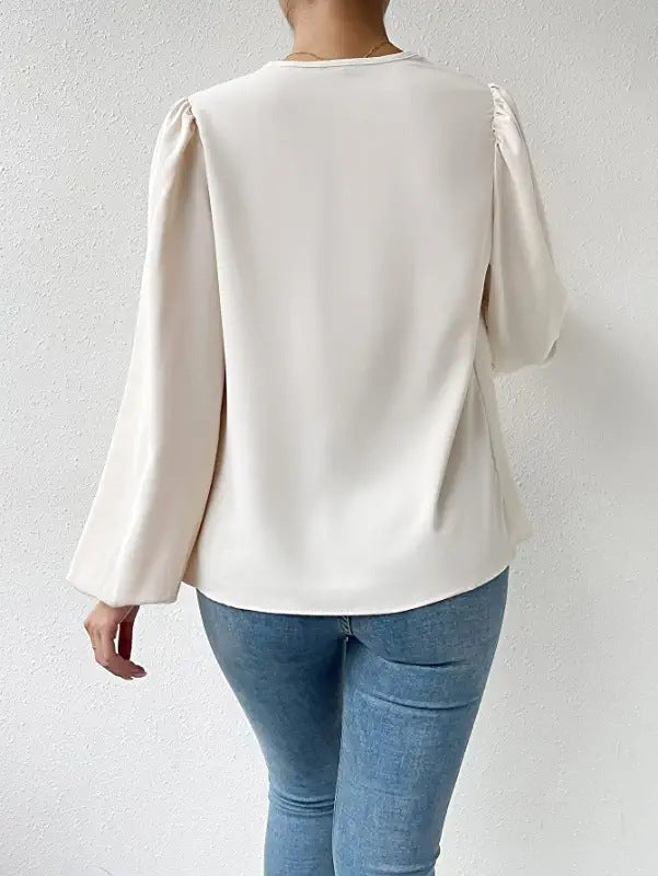 Lea - Elegante blusa de gasa para mujer con cuello paloma y mangas largas