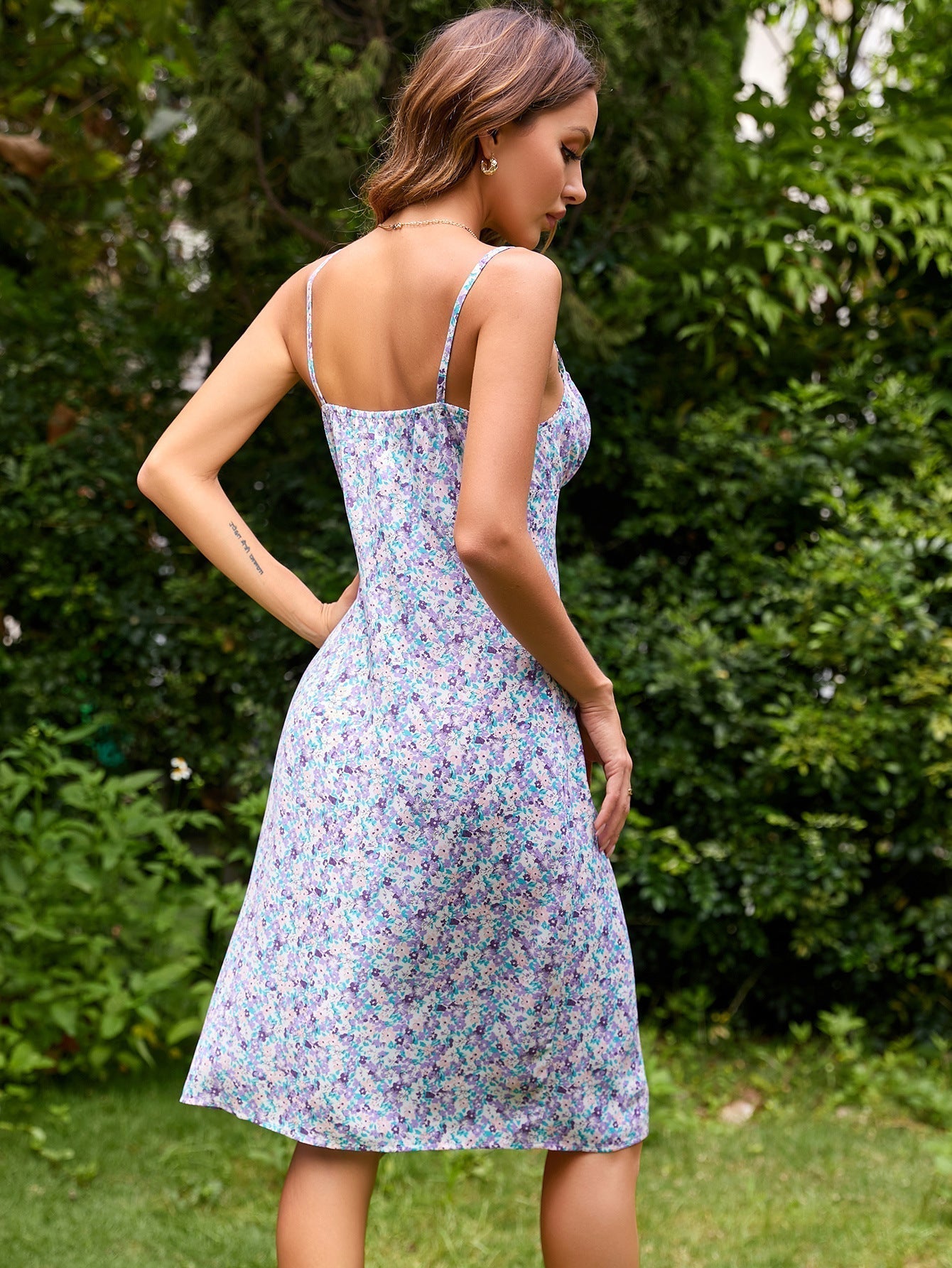 Jolie - Vestido midi floral de gasa: Elegancia cotidiana