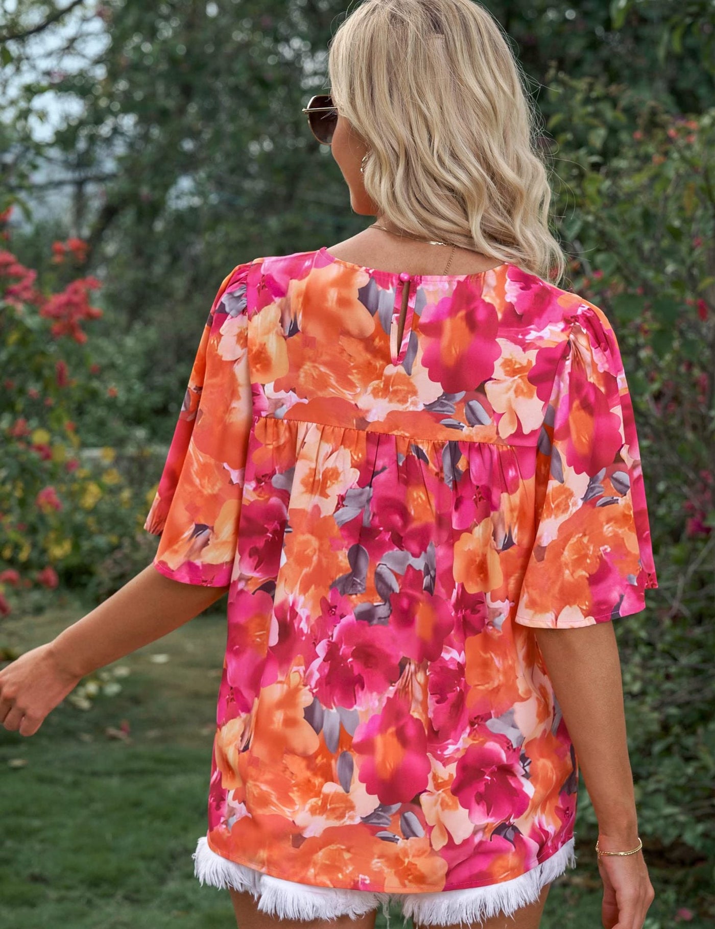 Shanee - Blusa floral con mangas