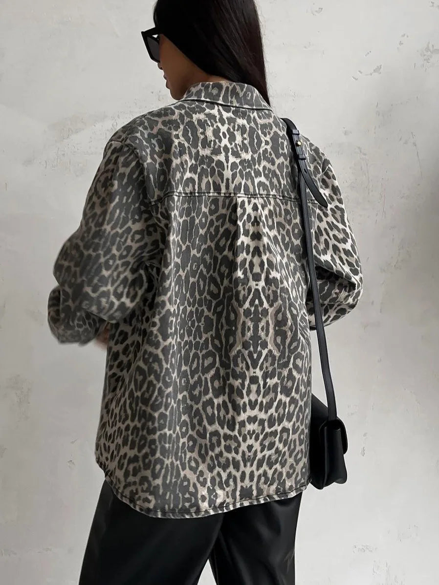 Chaqueta denim con estampado de leopardo - Elarine