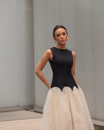 Vera - Vestido midi sin mangas con cremallera y fruncido