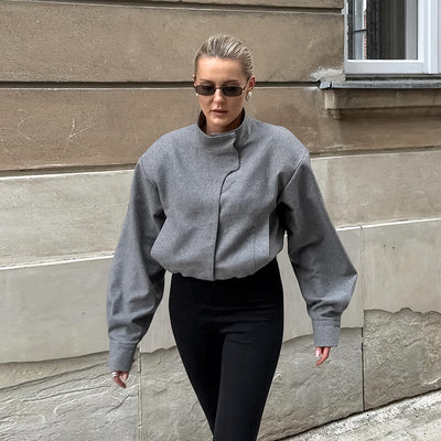 Chaqueta corta de mujer con cuello alto - Yasmin