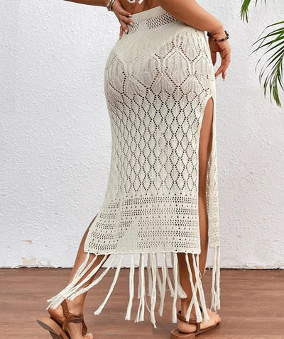 Elegante falda con abertura lateral ideal para ocasiones especiales y veladas chic