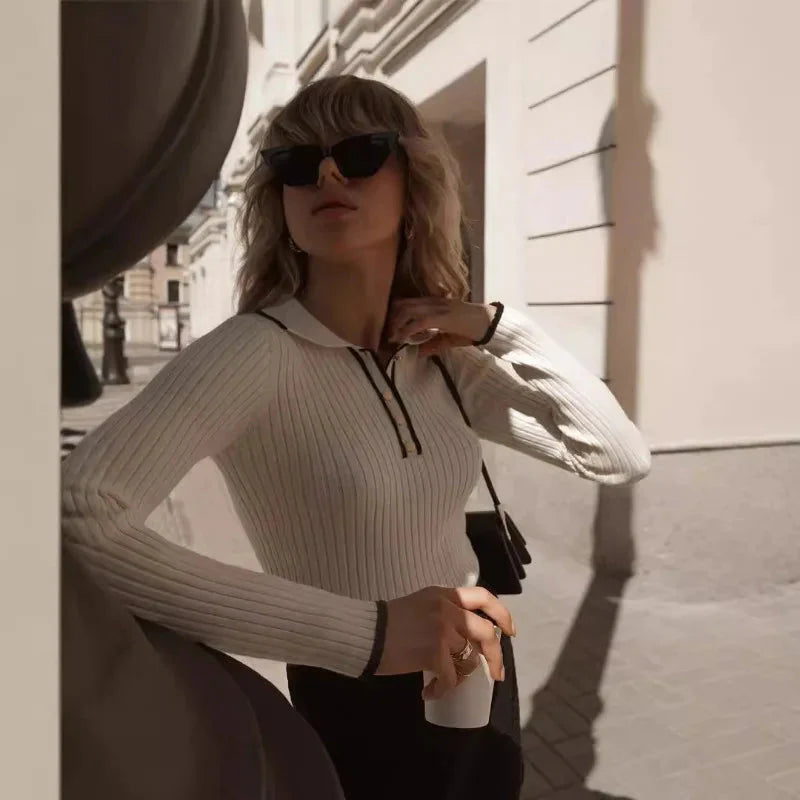 Jersey de punto fino para mujer con cuello clásico - Évanie