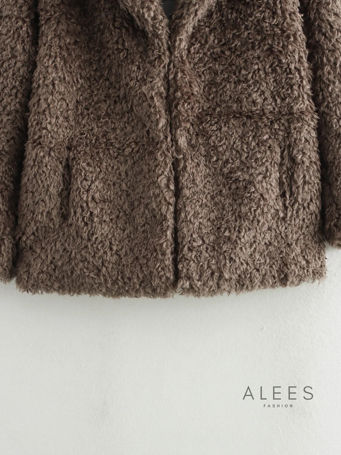 Abrigo de mujer fleece con solapa ancha - Daria