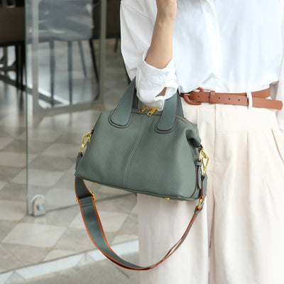 Bolso de mano para mujer de piel sintética con herrajes metálicos estilo estructurado - Marcela
