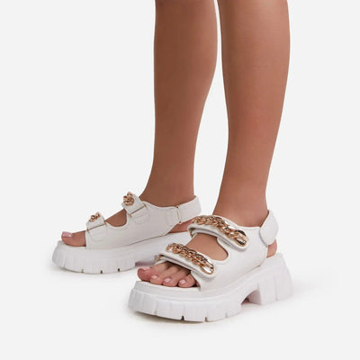 Sandalias para mujer de plataforma con detalle de cadena metálica - Renata