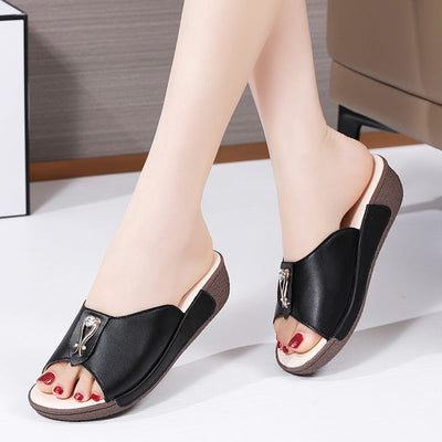 Sandalias para mujer de cuero sintético con detalle metálico - Elena