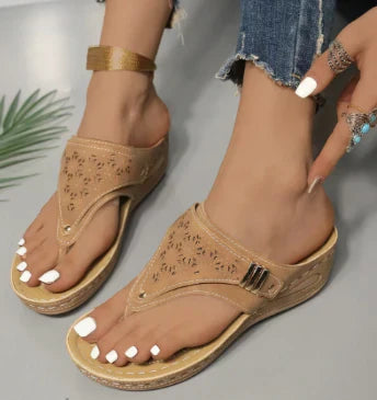 Celine - Sandalias de cuña para mujer con puntera de clip en piel de PU