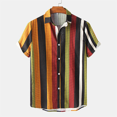 Camisa a rayas de manga corta para hombre con un look retro