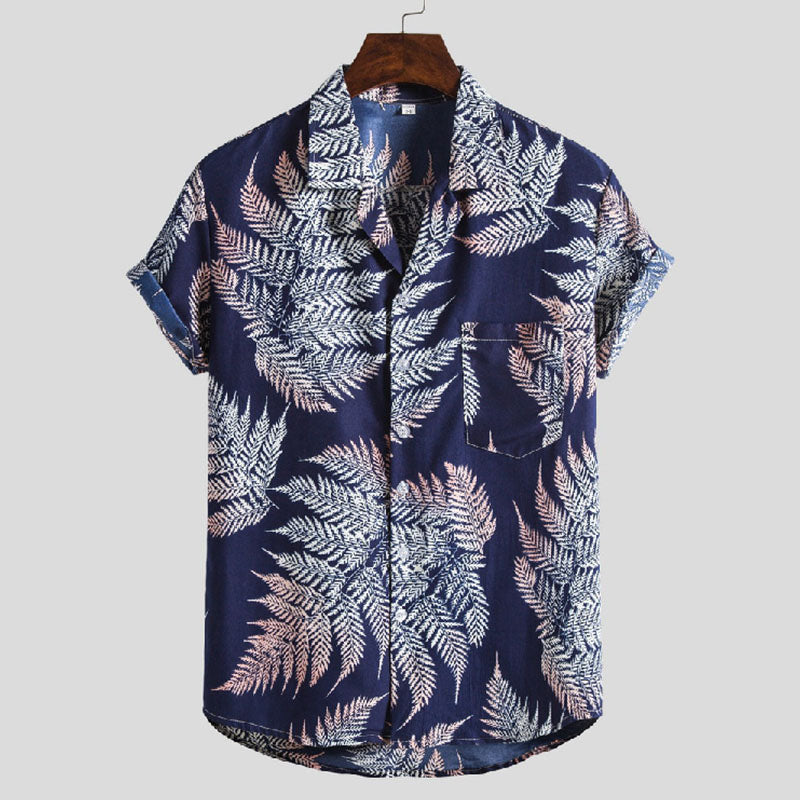 Llamativa camiseta de manga corta para hombre con un fresco diseño floral