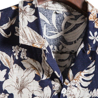 Elegante camisa de manga corta para hombre con diseño floral