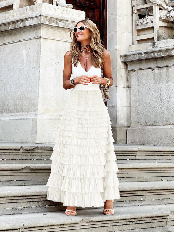 Maxifalda de mujer con cintura alta en un look a capas - ligera y vaporosa para el verano