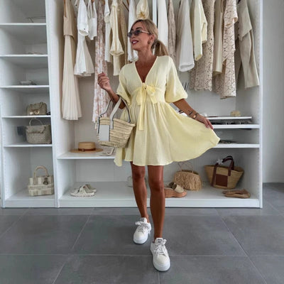 Vestido corto de mujer con escote fruncido y manga abullonada - Céline