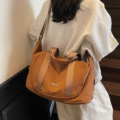 Bolso de hombro para mujer de tela resistente estilo deportivo - Miranda