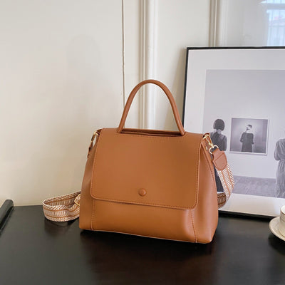 Bolso para mujer de piel sintética estructura rígida estilo bandolera - Renata