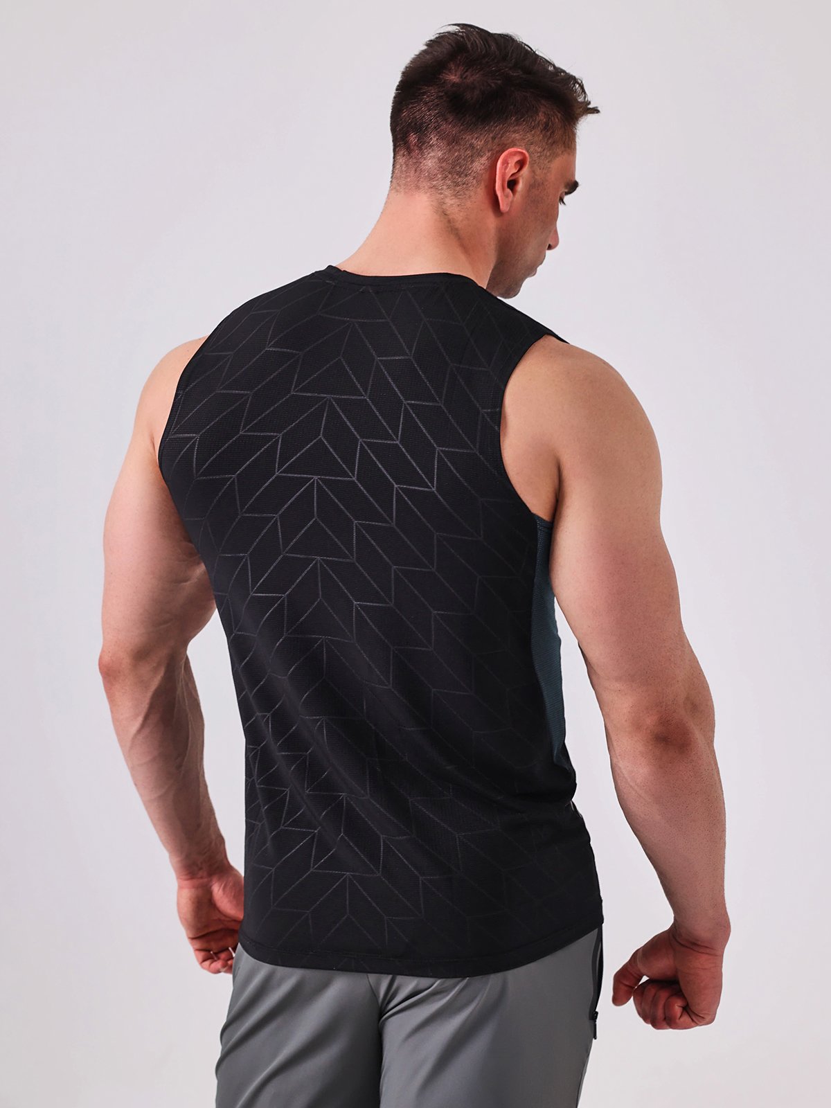 SwiftFlow Camisa Deportiva