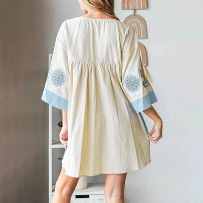 Avery - Vestido con Mangas Estampadas Florales y Cuello en V