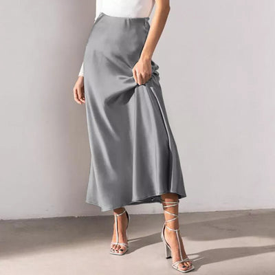 Elegante y femenina falda de satén de talle alto y línea A, ideal para un look refinado y sofisticado